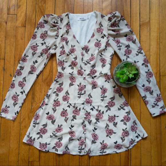 Missguided Floral Puff-Sleeve 40s Style Tea Dress - Picture 7 of 9